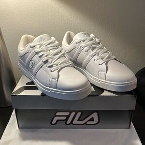 Men’s Fila Sneakers White Size 11